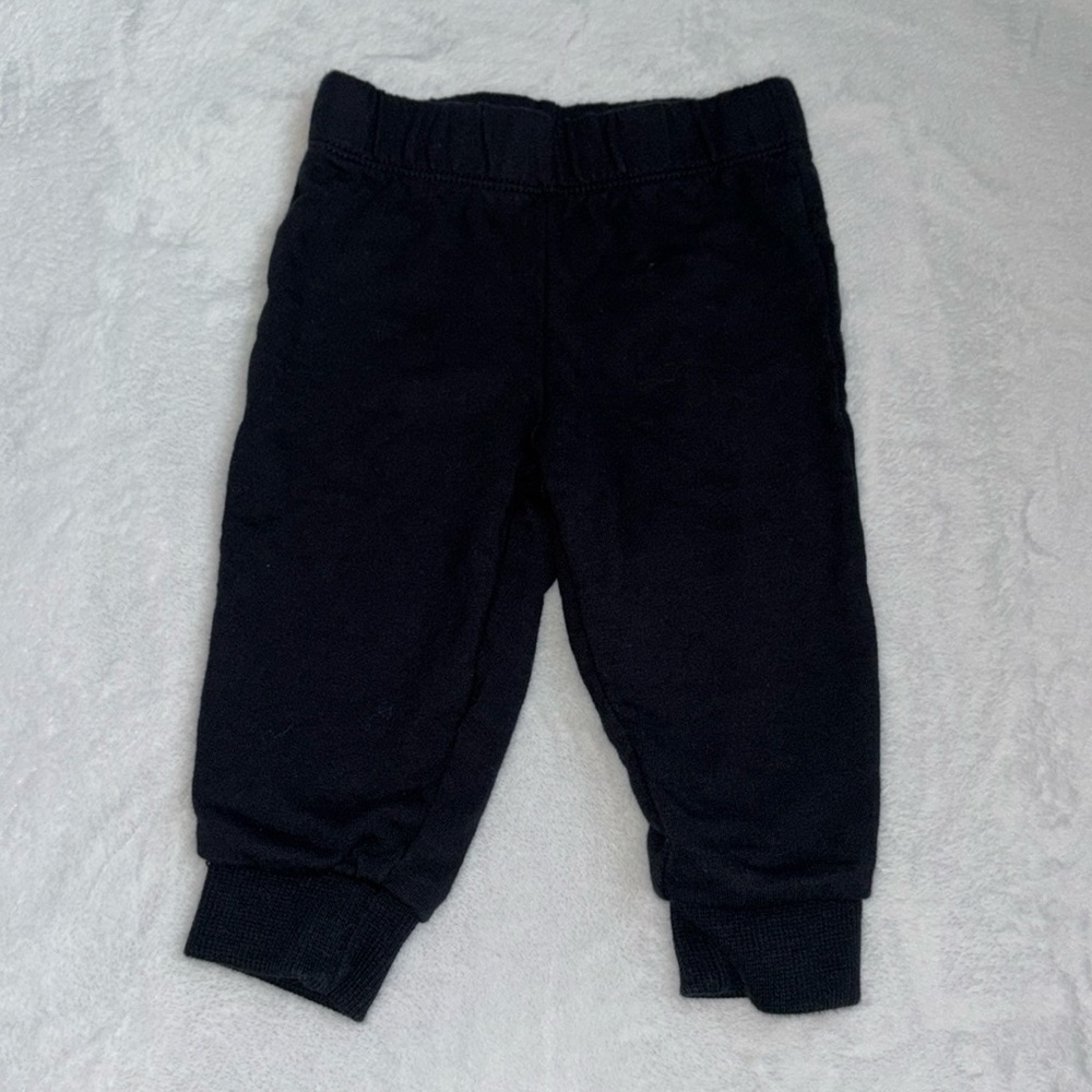 (3 for $10) carters black pants / joggers 9 months gender neutral